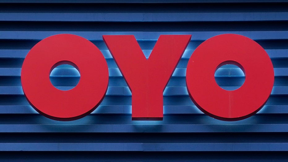 Oyo Hotel Sign