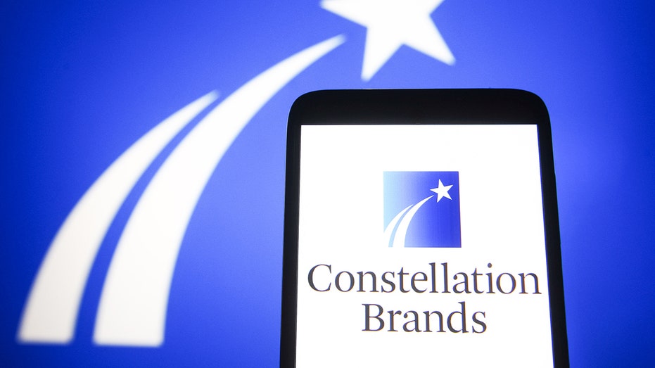 UKRAINE - 2021/06/28: In this photo illustration, Constellation Brands logo is seen on a smartphone screen. (Photo Illustration by Pavlo Gonchar/SOPA Images/LightRocket via Getty Images)