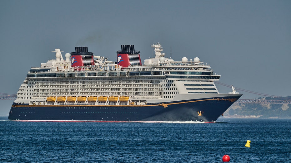 Disney Dream in Portugal