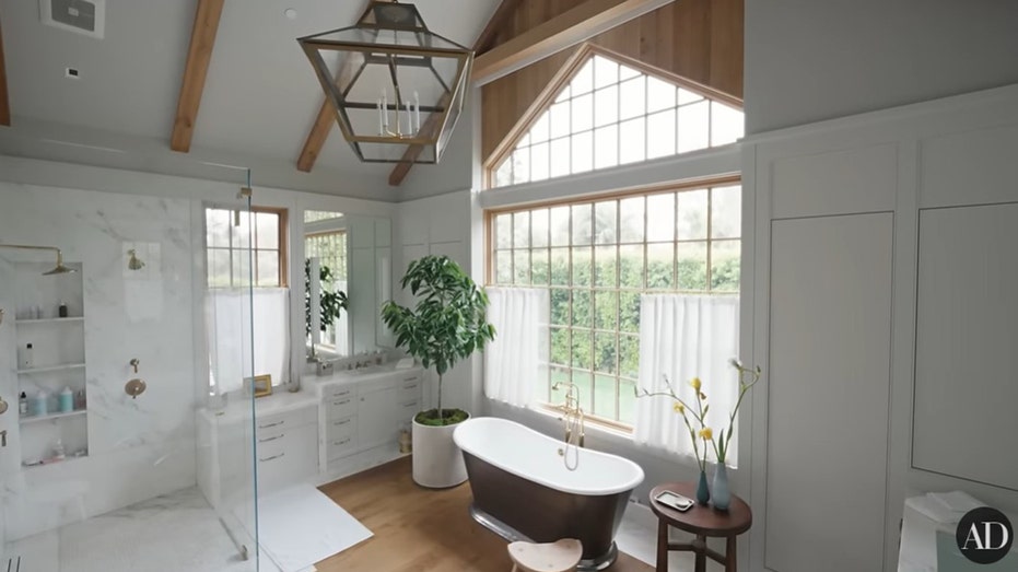 Garner's bathroom is meant to look like a farmhouse.