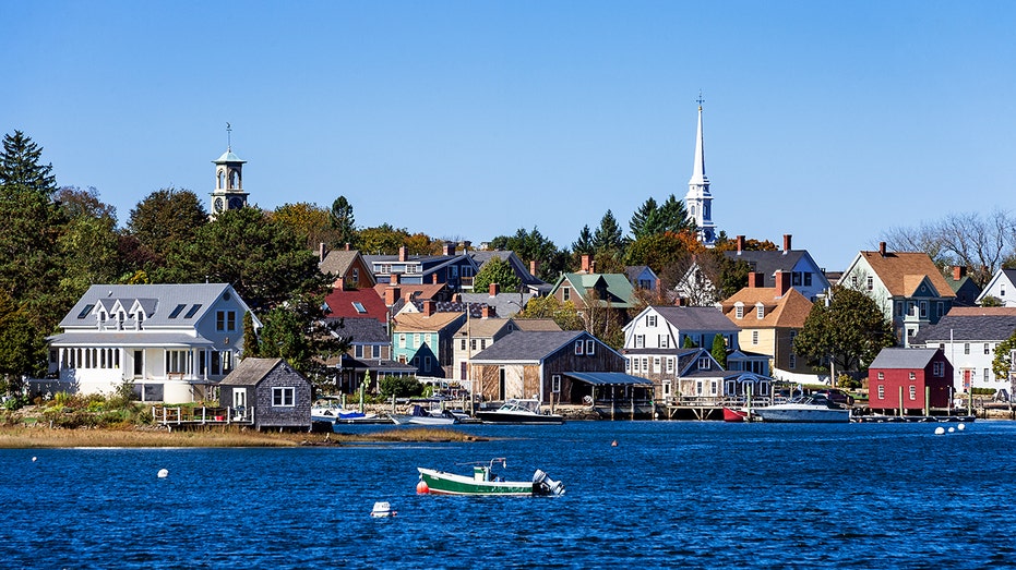 PORTSMOUTH, NEW HAMPSHIRE, UNITED STATES - 2012/10/13: Scenic New England town. (Photo by John Greim/LightRocket via Getty Images)