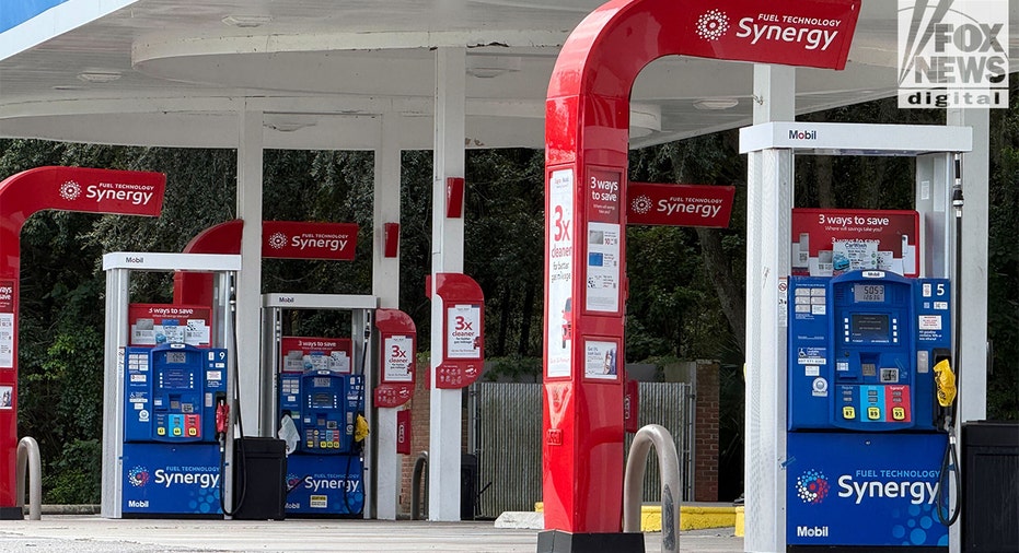 empty Mobil station