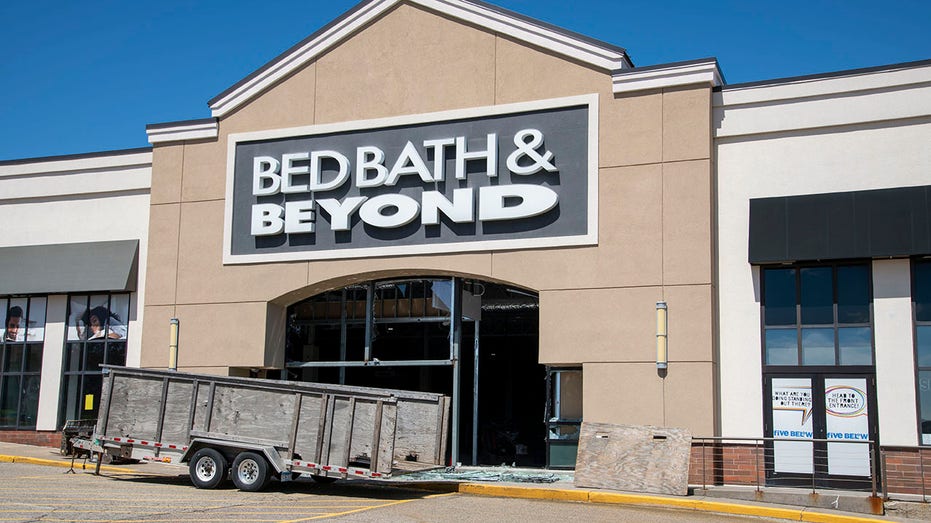 Bed Bath & Beyond