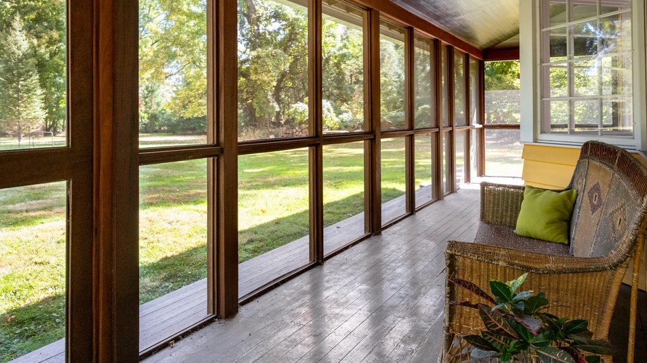 porch