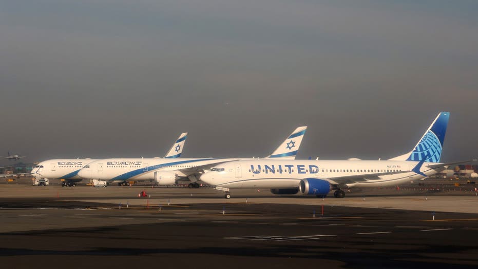 El Al and United Airlines planes parked at Newark airport