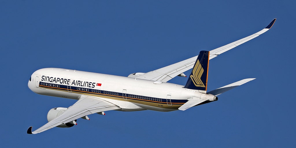 singapore-airlines-plane-