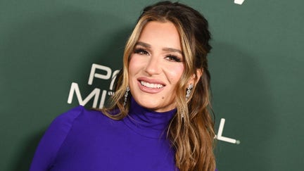 Jessie James Decker believes a successful business isnt possible without an "incredible team."