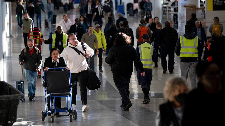 Newark airport travelers