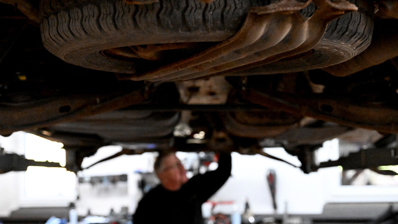 Trump’s tariffs could drive up auto repair costs, experts say