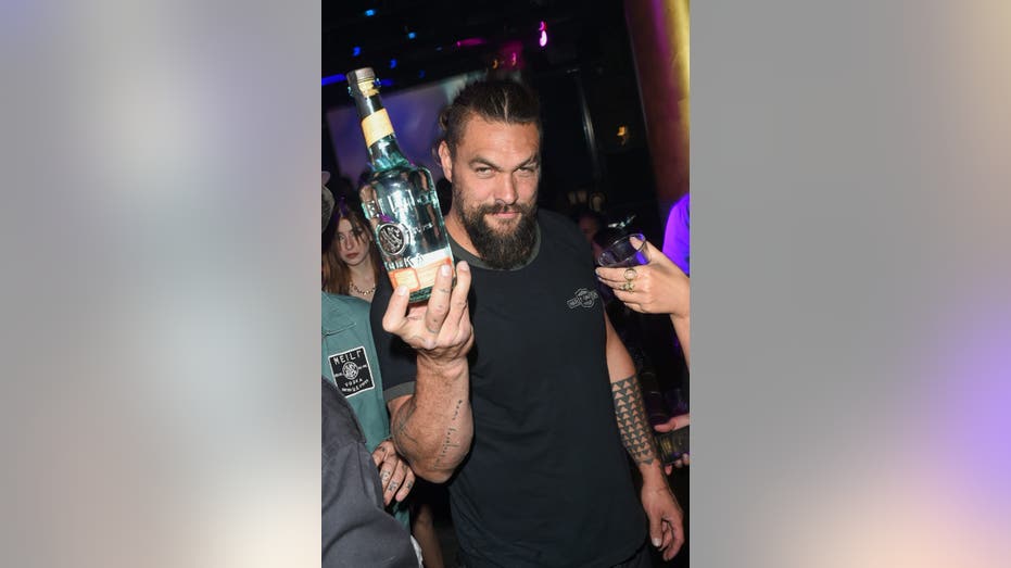 Jason Momoa vodkanya