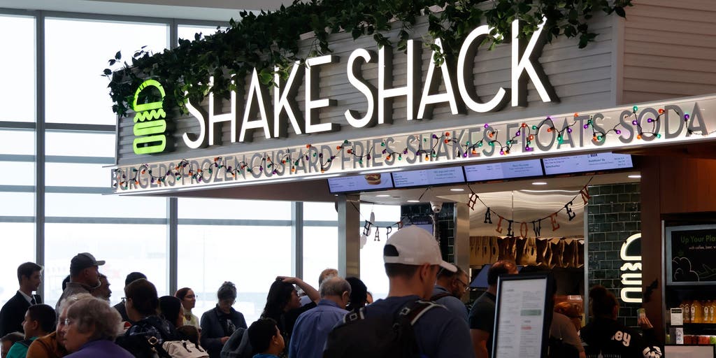 https://a57.foxnews.com/static.foxbusiness.com/foxbusiness.com/content/uploads/2025/01/1024/512/shake-shack-airport-scaled.jpg?ve=1&tl=1