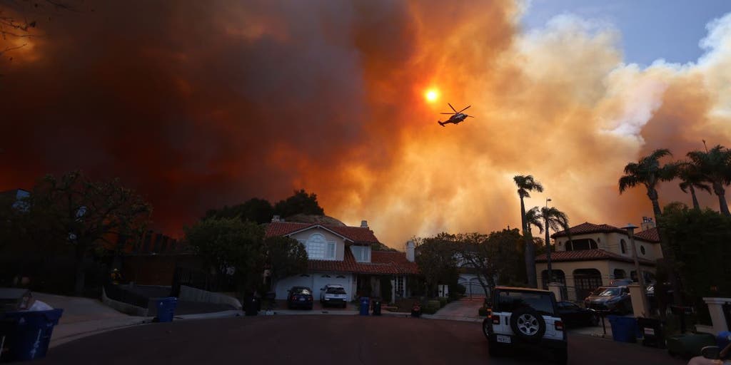 https://a57.foxnews.com/static.foxbusiness.com/foxbusiness.com/content/uploads/2025/01/1024/512/southern-california-wildfires.jpg?ve=1&tl=1