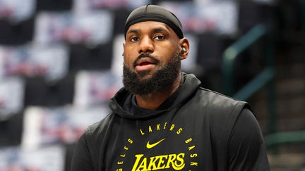 Los Angeles Lakers forward LeBron James (23) warms up before the game against the Dallas Mavericks at American Airlines Center.