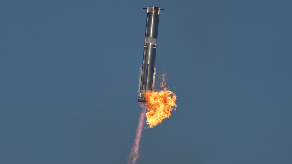 Kapal Luar Angkasa SpaceX