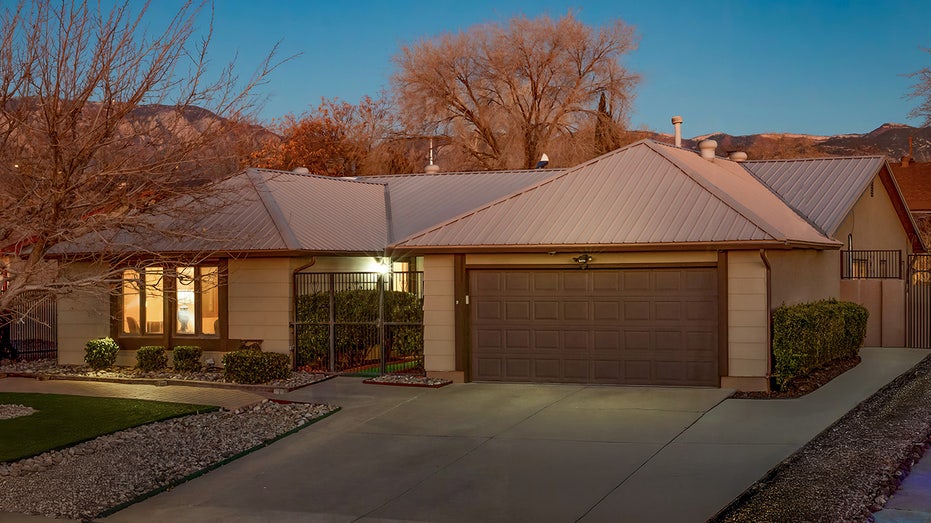 The exterior of the house is shown in "Very bad."
