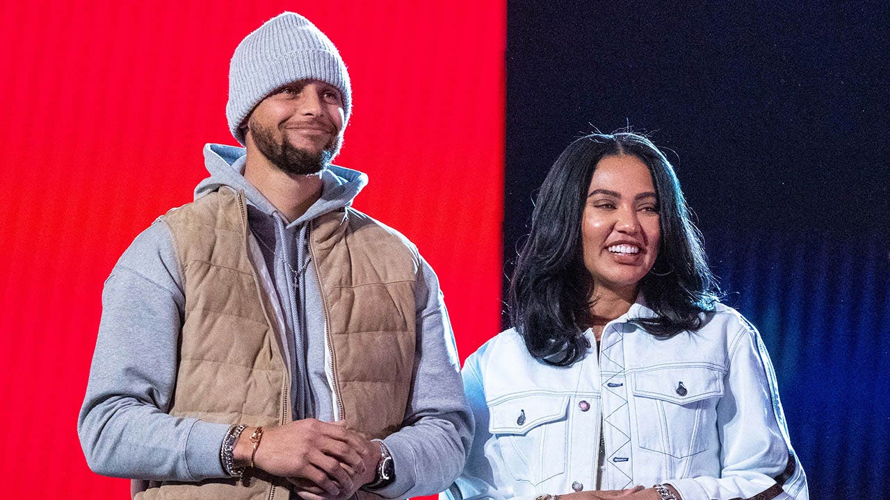 NBA star Steph Curry’s wife closes Oakland store over safety concerns