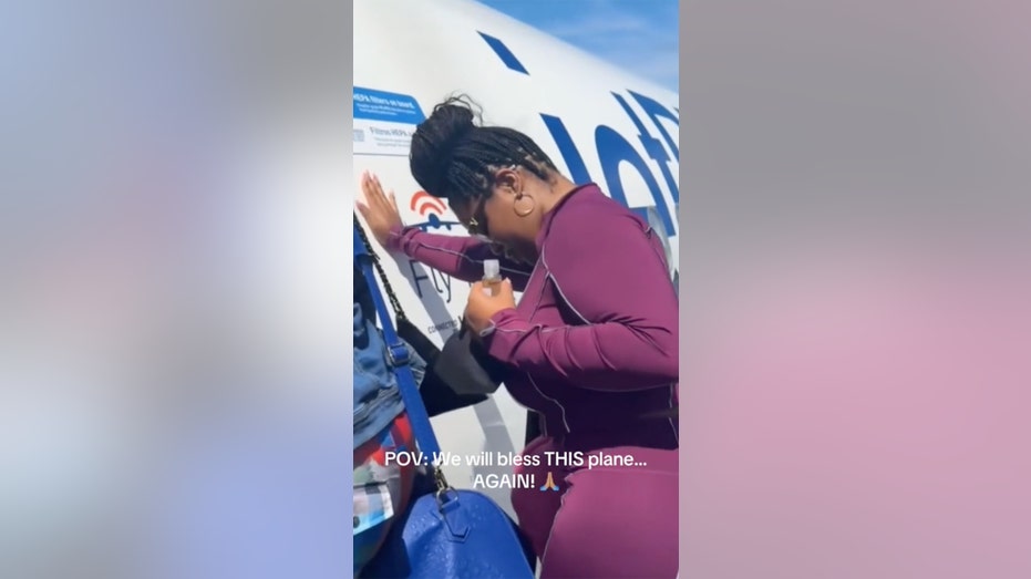 Desiree Salter blesses return flight