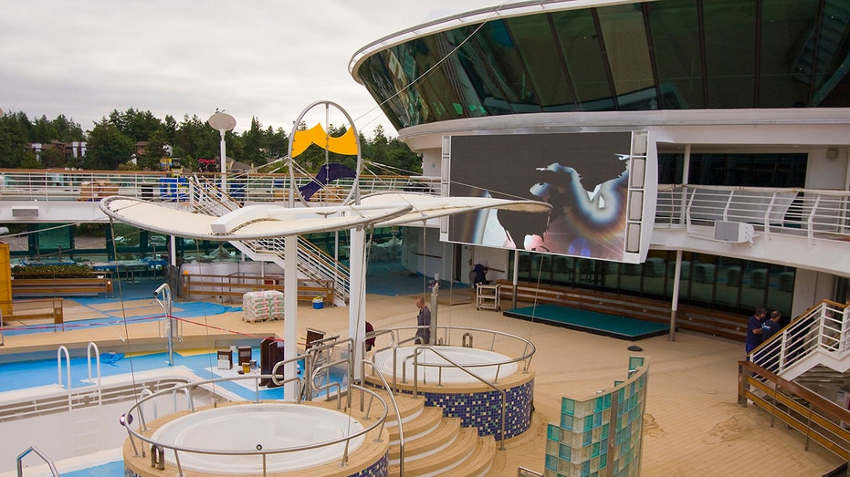 Radiance of the Seas outdoor movie screen