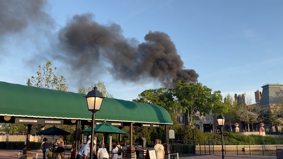 Fire Walt Disney World Epkotu