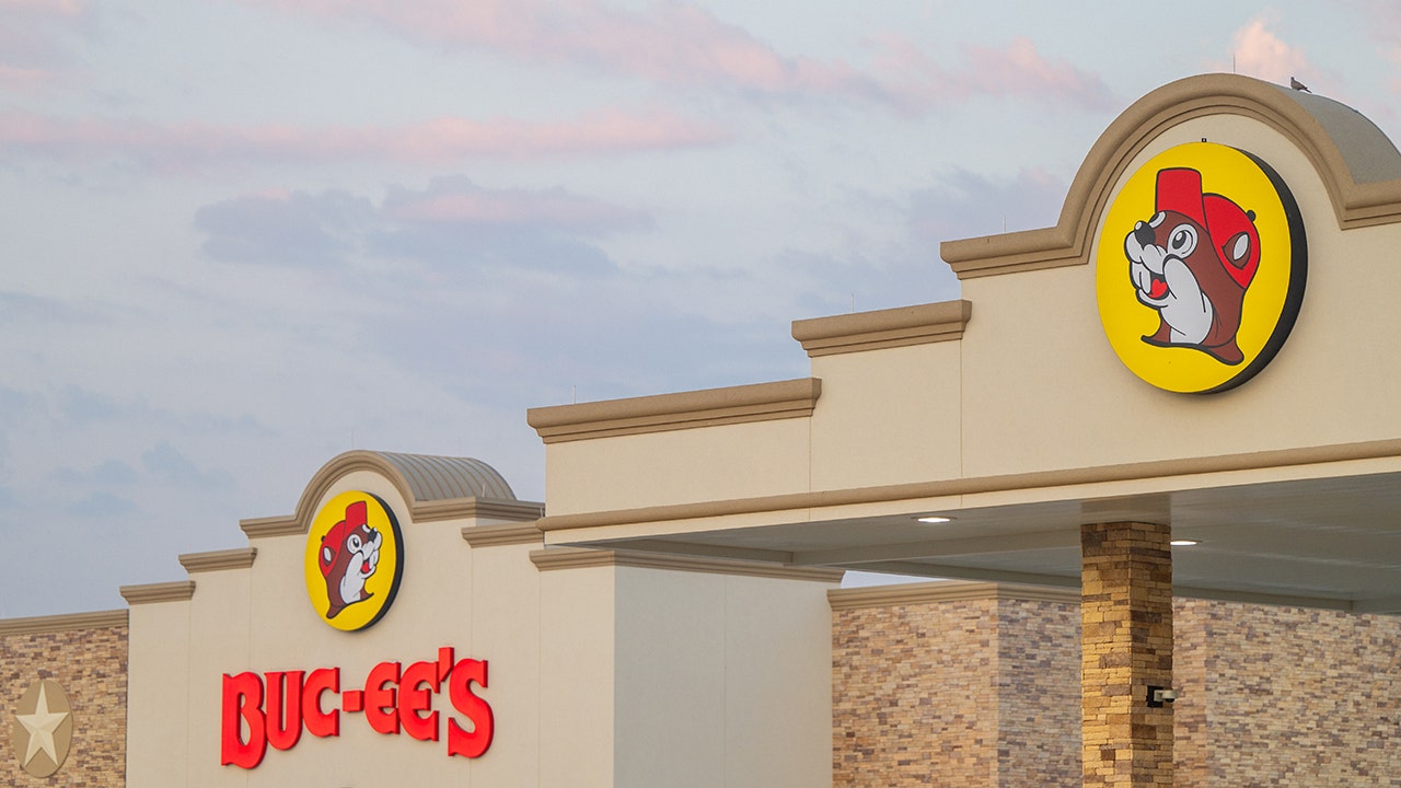 Mayor quits after facing harassment, threats as texts show her calling Buc-ee’s project opponents ‘terrorists’