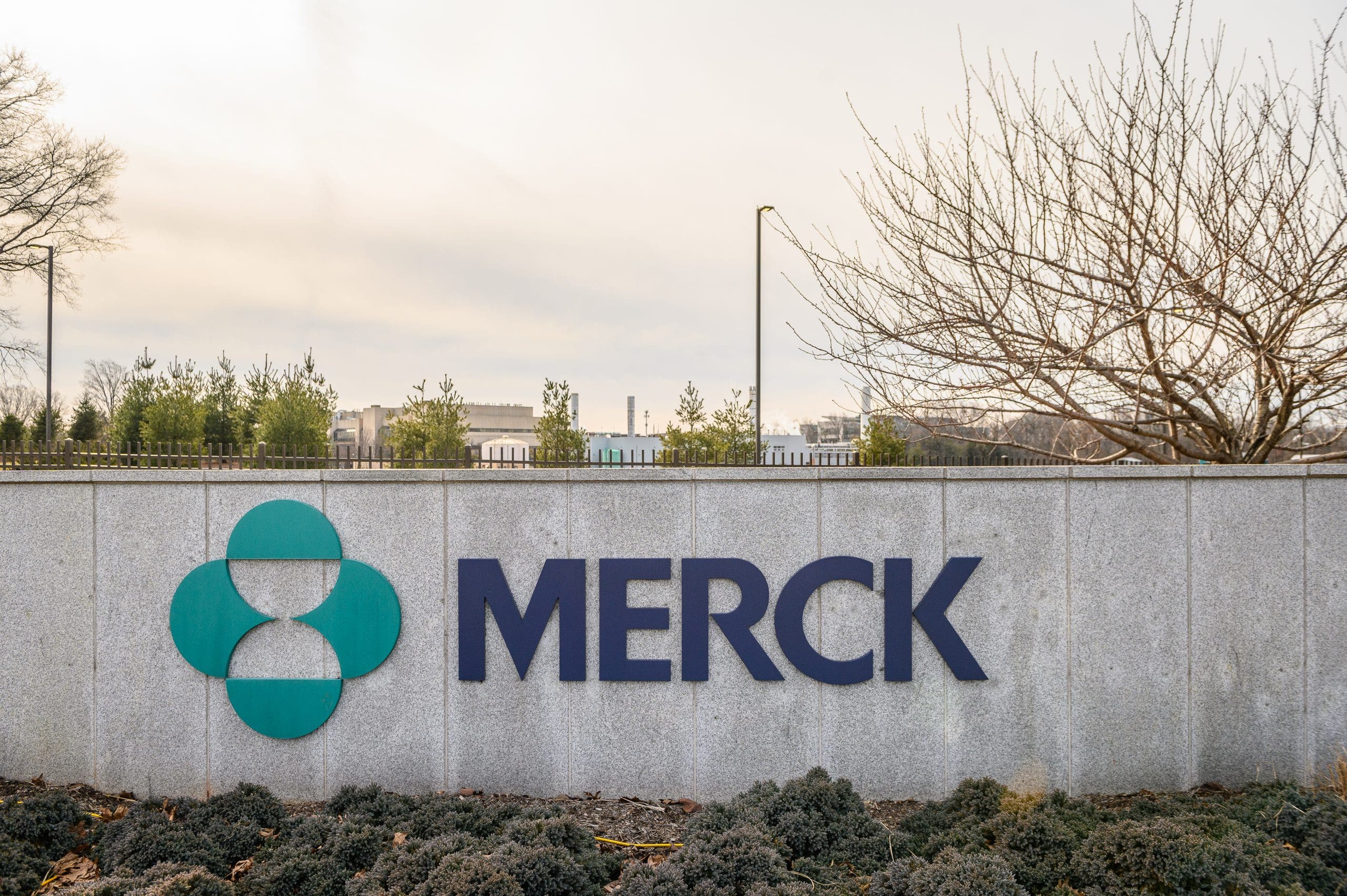 Merck breaks ground on $1B Delaware site to boost US supply chain
