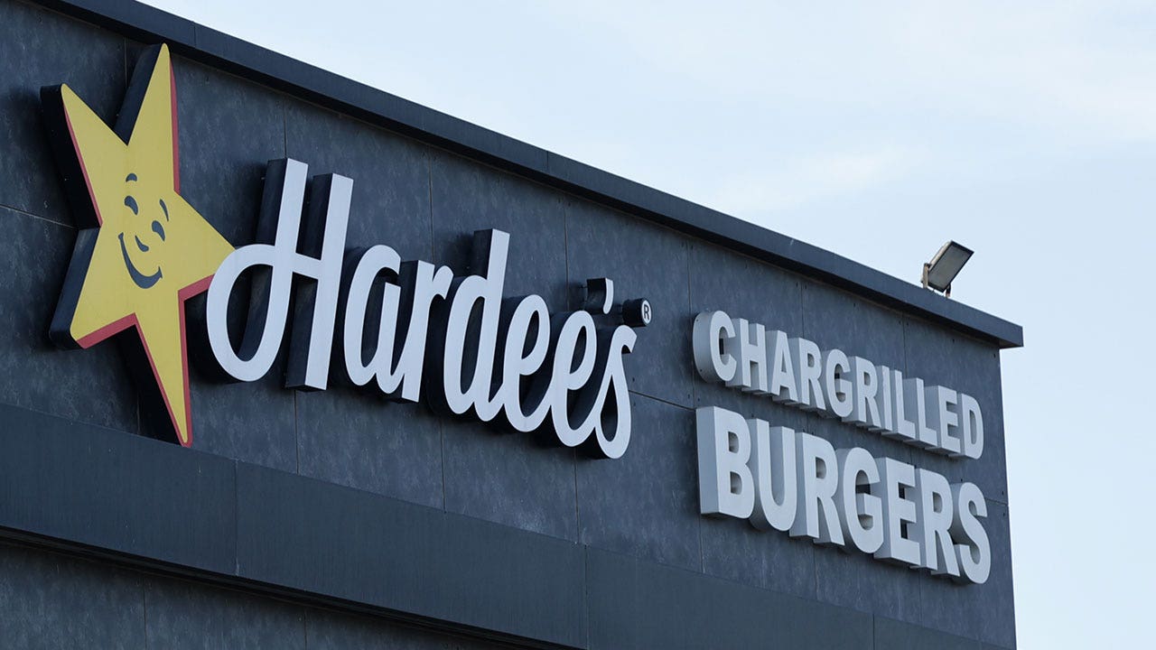 Hardee’s franchisee Paradigm sues over termination threats and tech fees