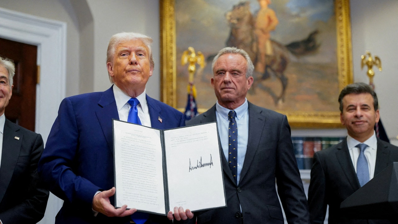 Trump wants to cut out ‘middleman’ as part of drug pricing order: What are pharmacy benefit managers?