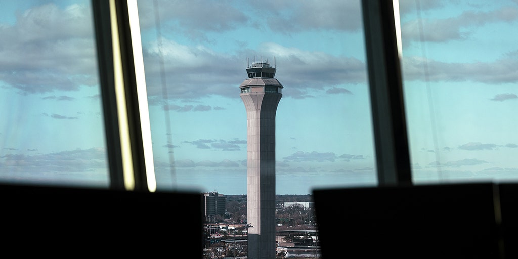 https://a57.foxnews.com/static.foxbusiness.com/foxbusiness.com/content/uploads/2025/05/1024/512/newark-airport-tower.jpg?ve=1&tl=1