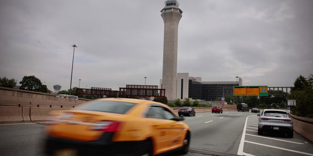 https://a57.foxnews.com/static.foxbusiness.com/foxbusiness.com/content/uploads/2025/05/1024/512/newark1.jpg?ve=1&tl=1