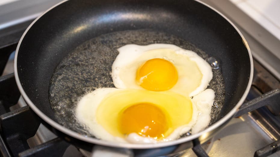 Fried eggs