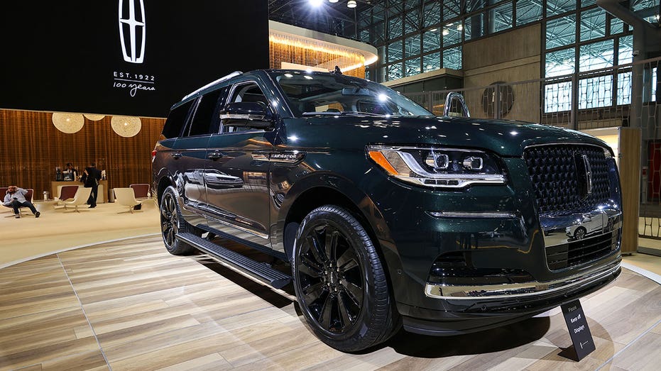 Lincoln Navigator