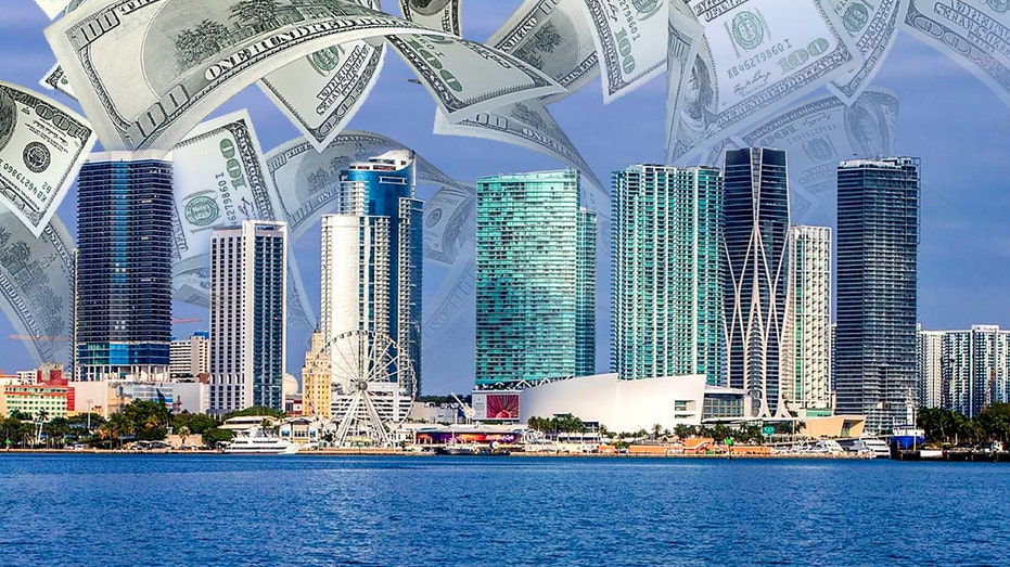 Miami horizon with low money