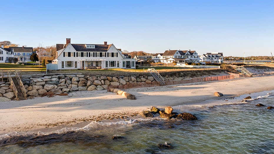 The house includes 200 feet from the private beach.