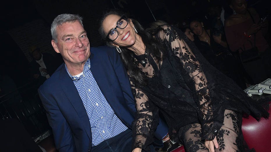 jami gertz with husbandtony ressler