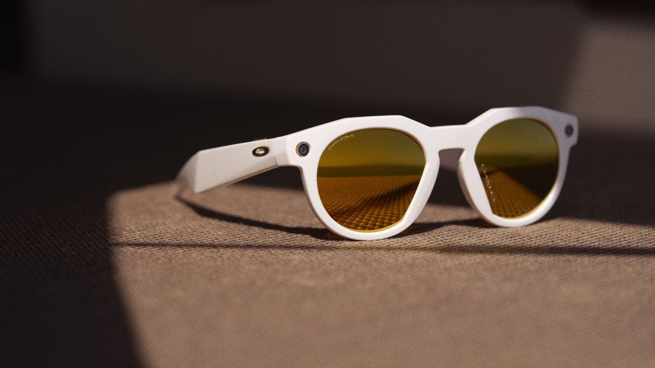 Meta partners with Oakley to launch AI-powered performance glasses