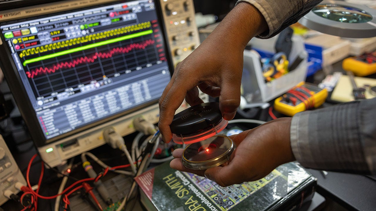 Connexus brain implant surgery successful as Paradromics competes