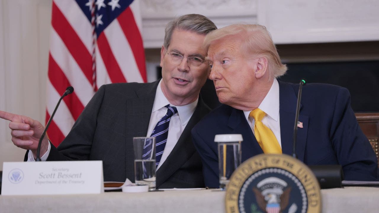 White House pushes back on ‘remarkably low’ GDP forecasts for Trump-GOP tax bill