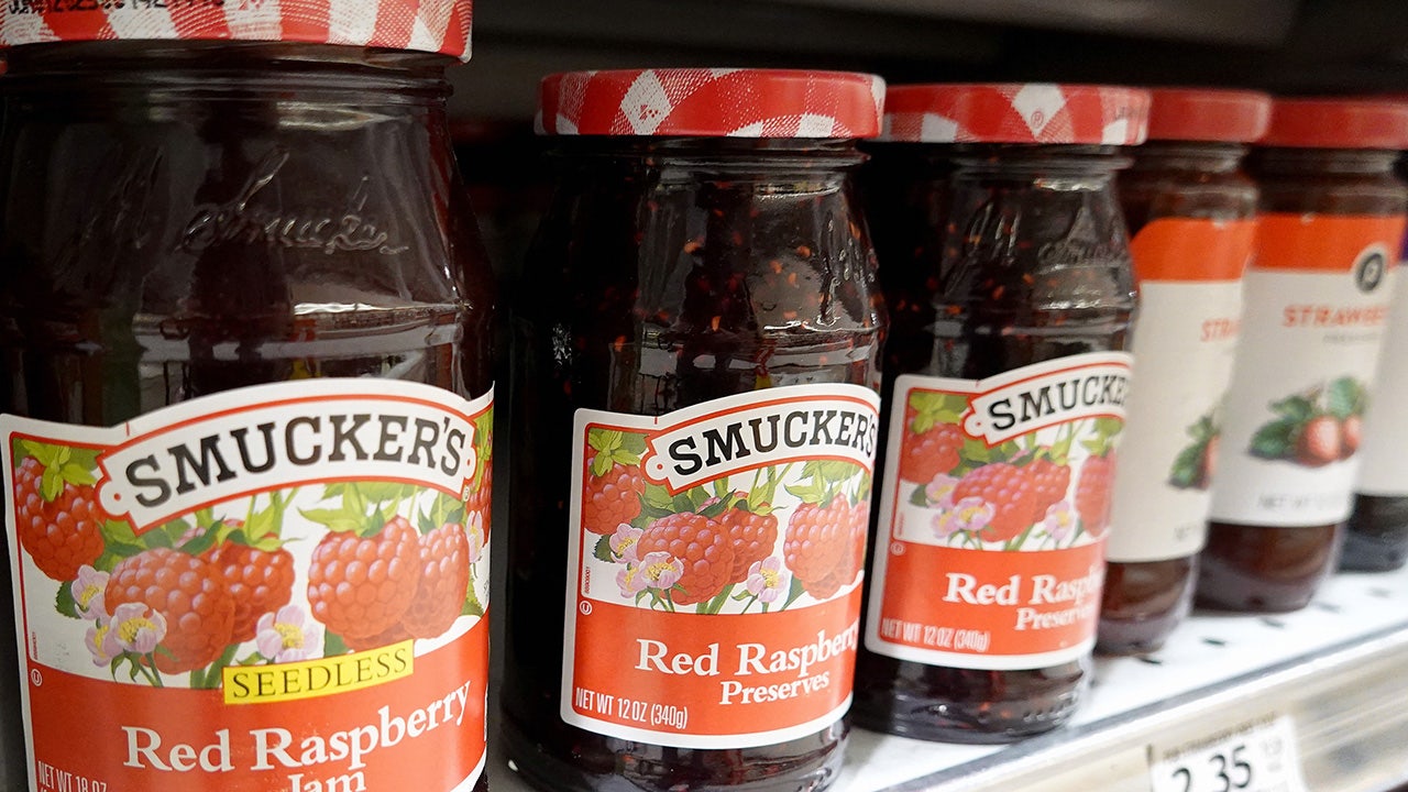 JM Smucker becomes latest food manufacturer to remove artificial colors from popular brands