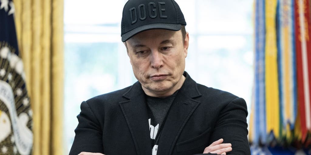 https://a57.foxnews.com/static.foxbusiness.com/foxbusiness.com/content/uploads/2025/06/1024/512/elon-musk-doge-hat.jpg?ve=1&tl=1
