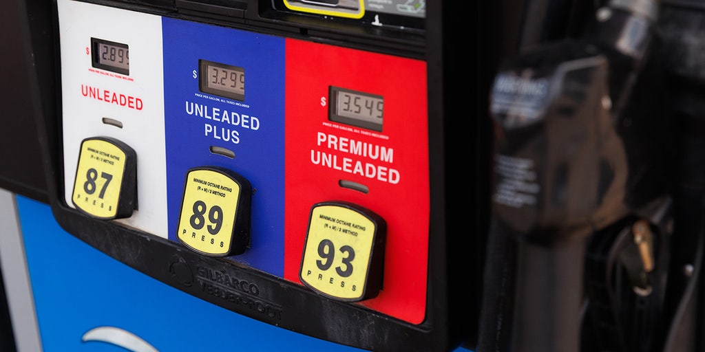 https://a57.foxnews.com/static.foxbusiness.com/foxbusiness.com/content/uploads/2025/06/1024/512/gas-prices-2.jpg?ve=1&tl=1