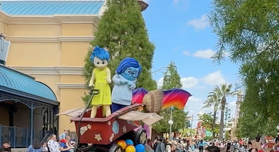 Better Together: A Pixar Pals Celebration! Parade