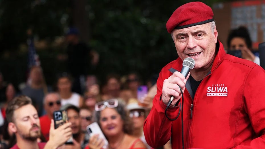 Guardian Angels founder Curtis Sliwa speaks during an anti-migrant rally and protest outside of Gracie Mansion on Aug. 27, 2023 in New York City.