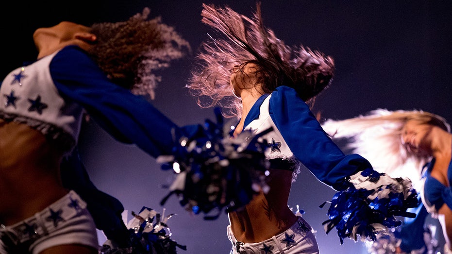 Dallas Cowboys are Cheerleaders