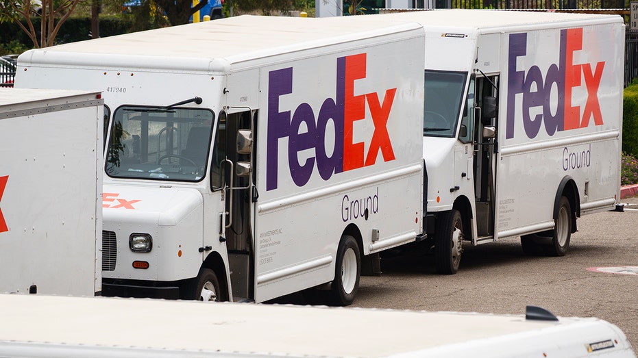 FedEx trucks in San Diego