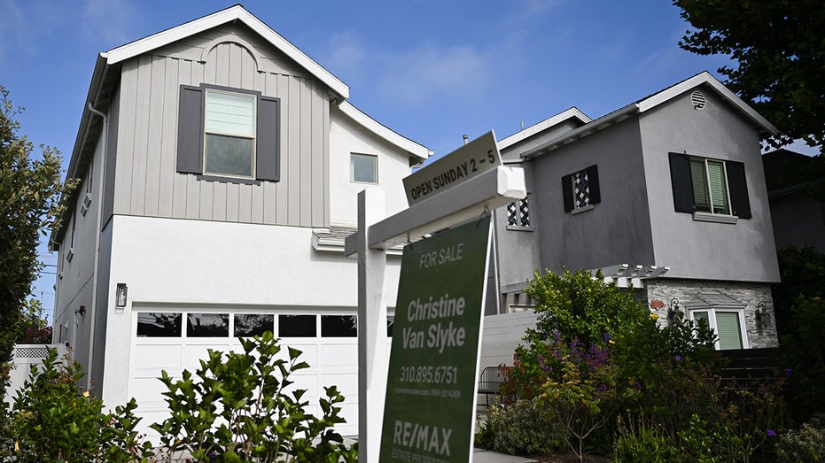 House for sale in Los Angeles