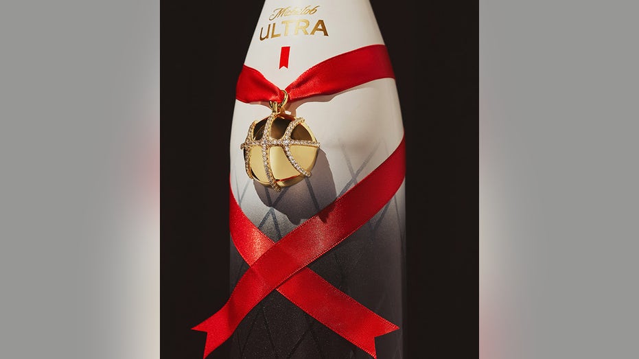 NBA bottle