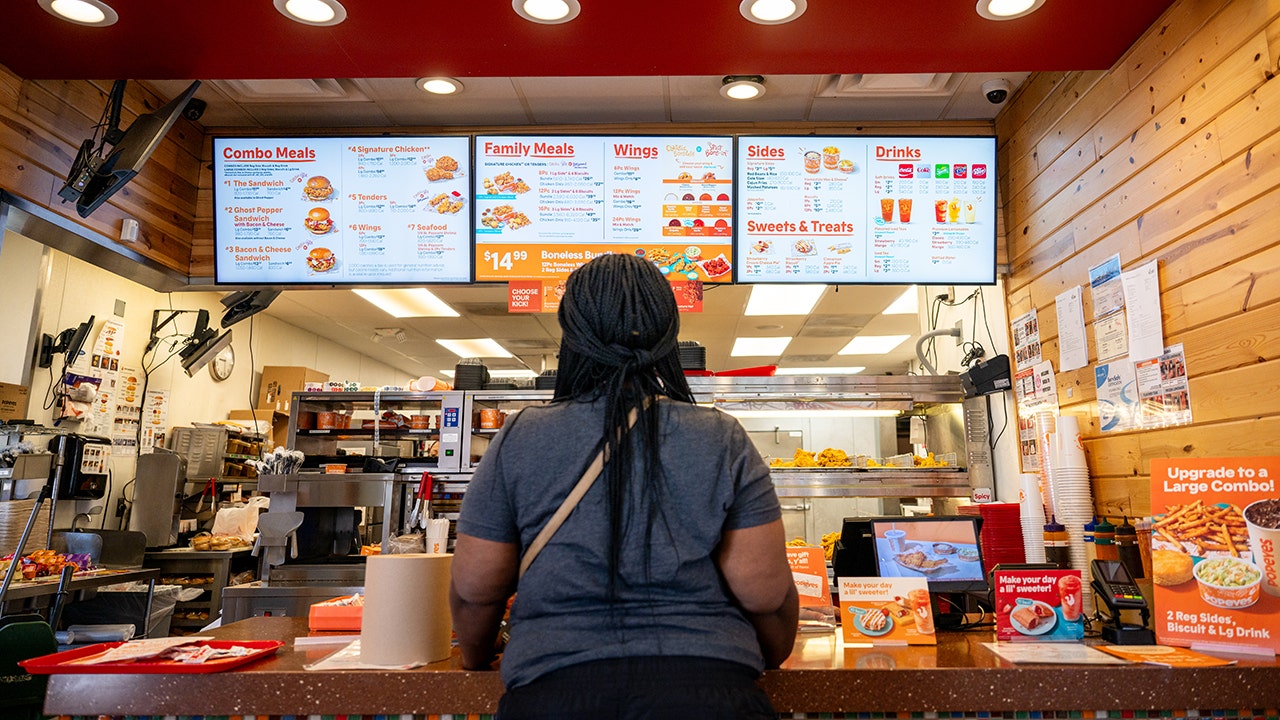 How to get free chicken from Popeyes, Raising Cain’s next week