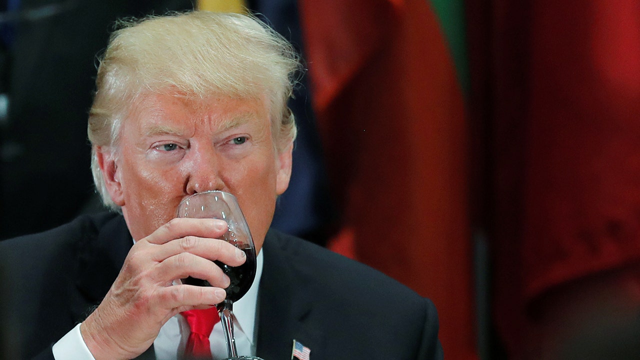 Trump successfully convinces Coca-Cola to bring back 'real' cane sugar in ...