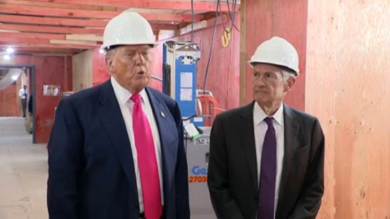 There is no difference ‘with Powell, Trump emphasizes in Awkard Federal Reserve Tour
