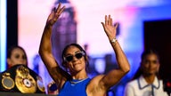 Boxing star attempts to turn down $250K fight bonus - Fox Business News